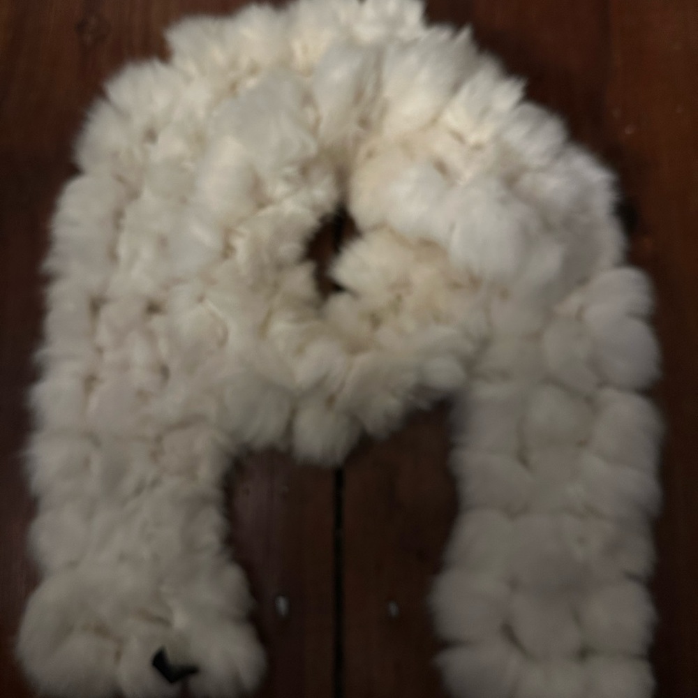 Luxurious Cream real rabbit Fur Scarf with pompoms